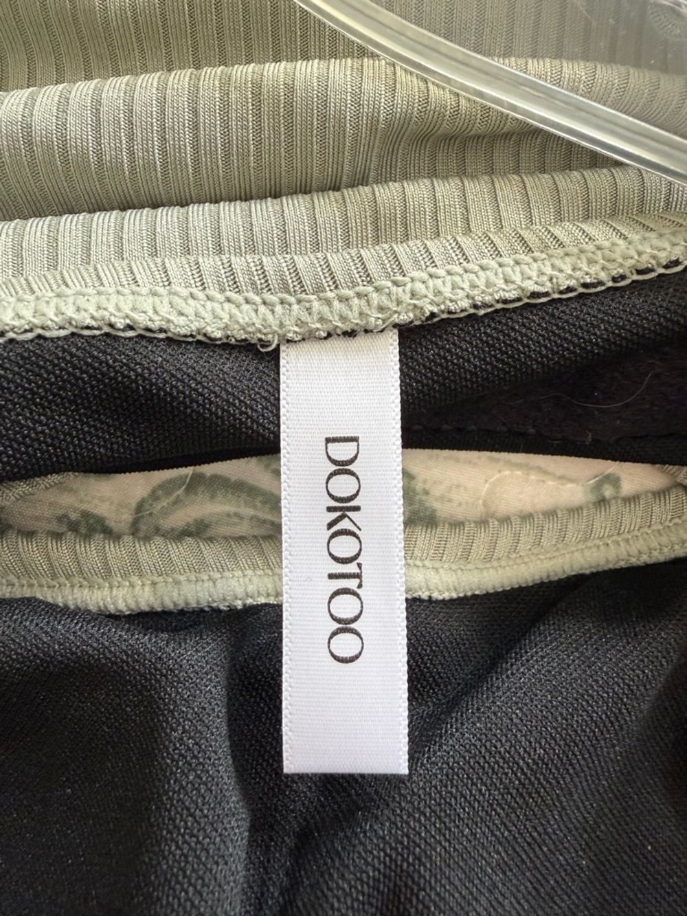 NWT Women’s Dokotoo Ribbed Twist-Front Olive One-Piece Swimsuit Size Large - Picture 4 of 10